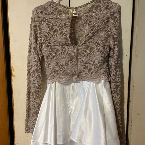 City Studio 2 piece dress, size 7, used once. - Picture 3 of 4